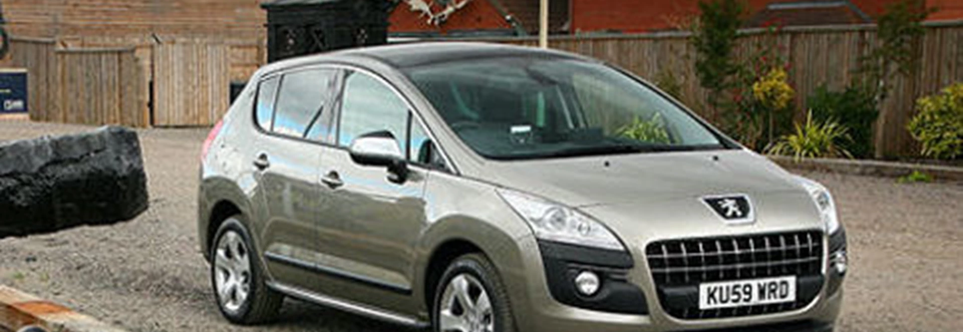 Peugeot 3008 1.6 THP 156 Exclusive 